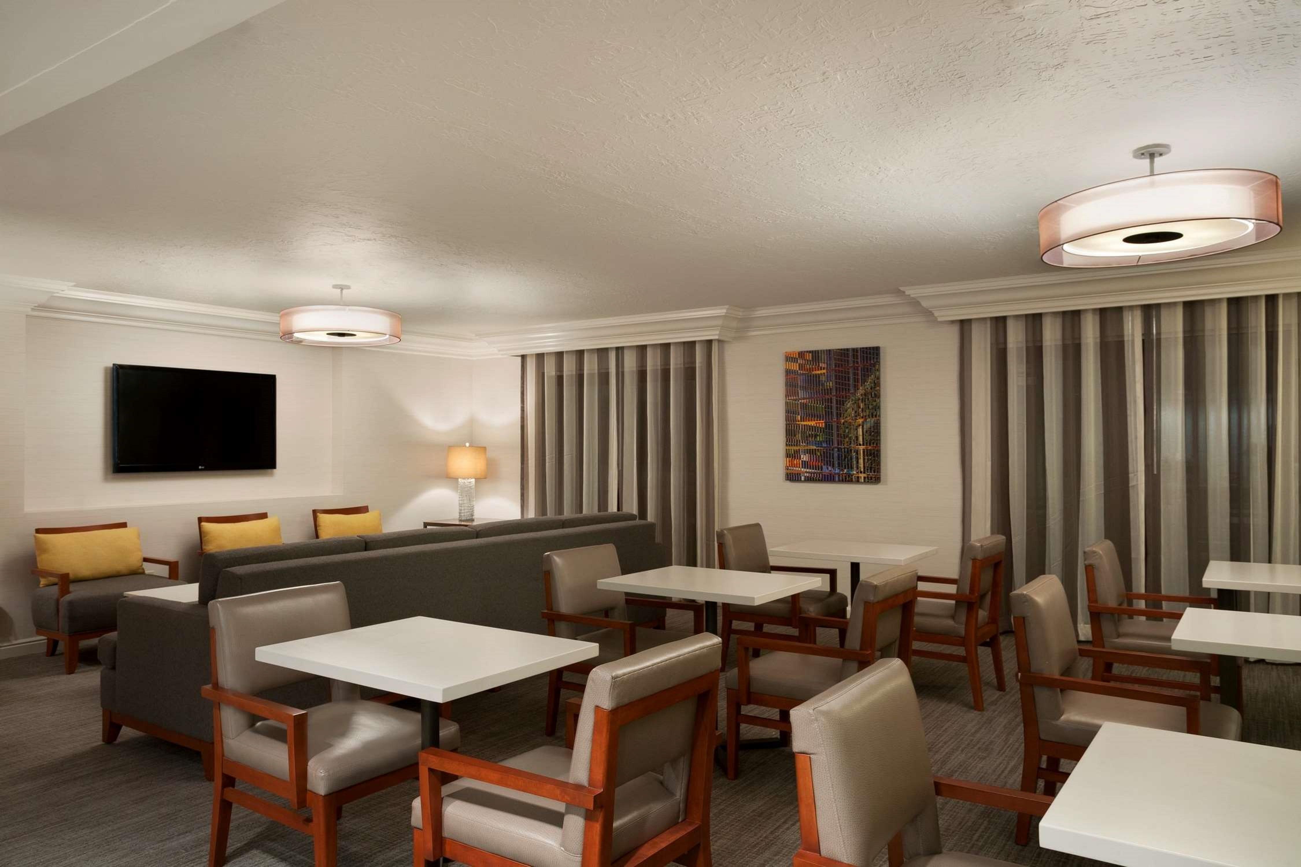 Doubletree By Hilton Hotel Salt Lake City Airport Eksteriør billede