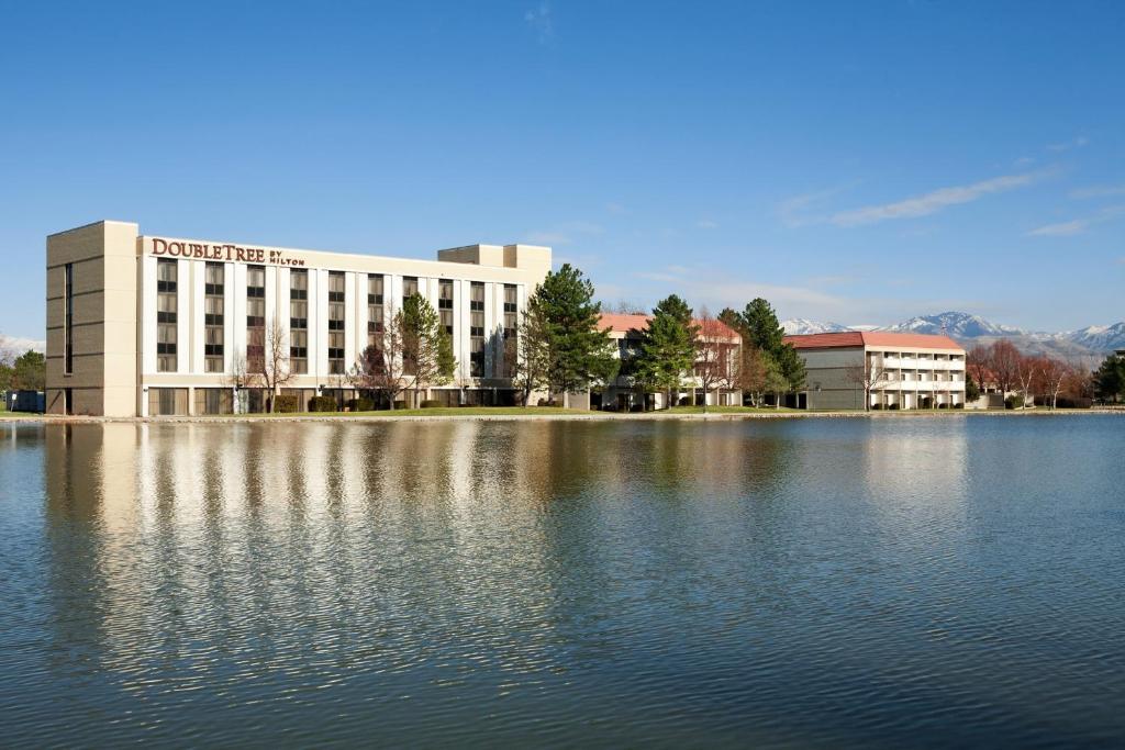 Doubletree By Hilton Hotel Salt Lake City Airport Eksteriør billede
